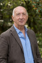 Max van Praag staand.JPG
